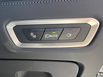 2024 BMW XM thumbnail 24