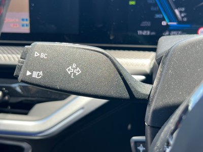 2024 BMW XM thumbnail 15