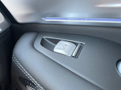 2024 BMW XM thumbnail 57