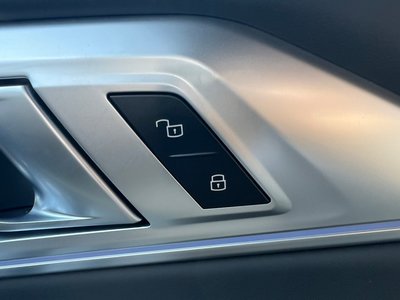 2024 BMW XM thumbnail 59
