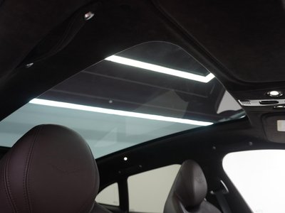 2023 Aston Martin DBX — миниатюра 50