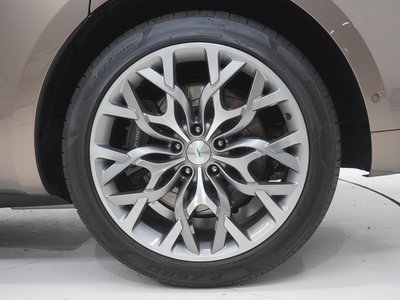 2023 Aston Martin DBX 照片 10