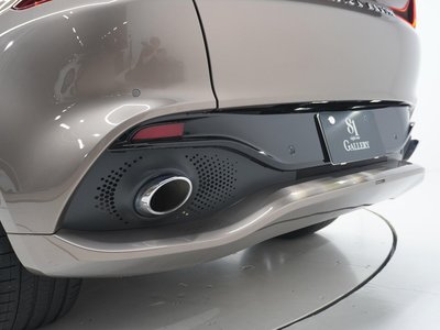 2023 Aston Martin DBX — миниатюра 20