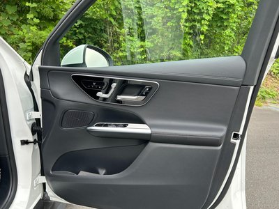 2025 Mercedes-BENZ GLC — миниатюра 15