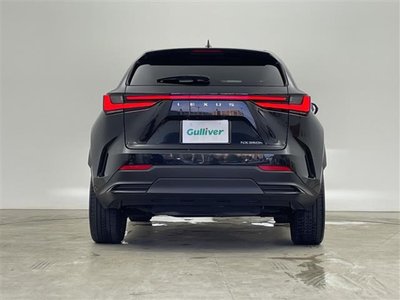 صورة مصغرة 33 لـ 2023 Lexus NX