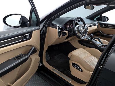 PORSCHE CAYENNE - 10