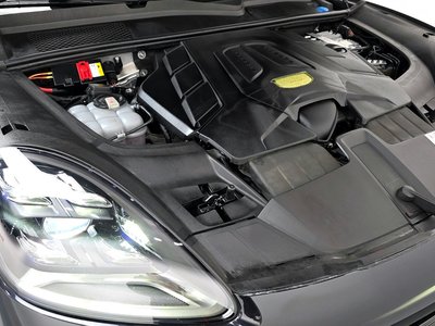 PORSCHE CAYENNE - 7