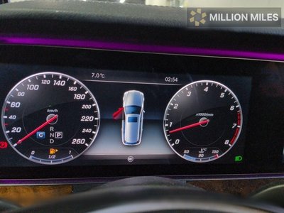 MERCEDES-BENZ E-CLASS - 6