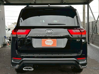 TOYOTA LAND CRUISER 300 - 6