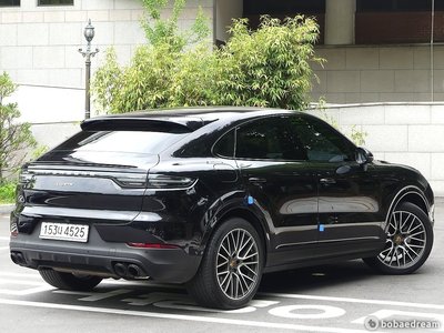 PORSCHE CAYENNE - 4