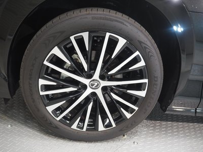 2023 Lexus RZ thumbnail 23