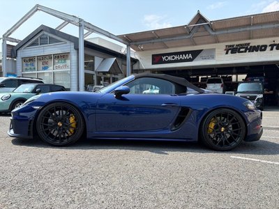 PORSCHE 718 SPYDER - 6