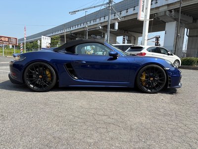 PORSCHE 718 SPYDER - 9