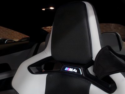 صورة مصغرة 47 لـ 2021 BMW M4 COUPE
