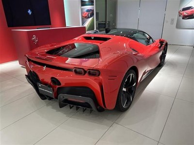 FERRARI SF90 STRADALE - 10