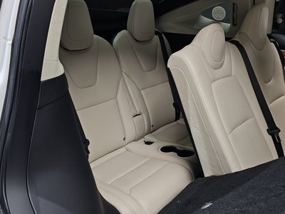 2019 Tesla MODEL X — миниатюра 18