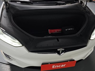 2019 Tesla MODEL X — фото 7