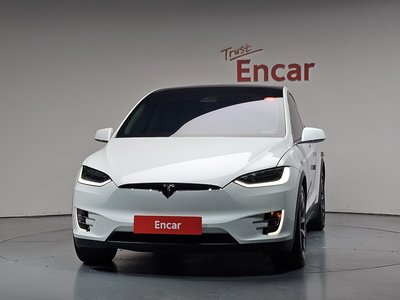 2019 Tesla MODEL X — фото 2