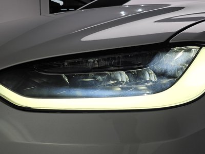 2019 Tesla MODEL X — фото 9