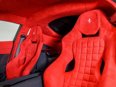 FERRARI 812 - 10