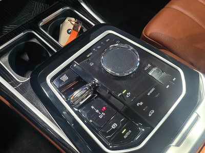 BMW 7 SERIES - 9