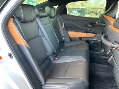 TOYOTA CROWN CROSSOVER - 5