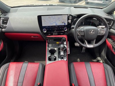 صورة 2 لـ 2023 Lexus NX