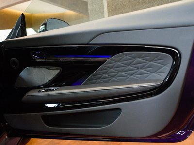 2024 Aston Martin DB12 照片 18
