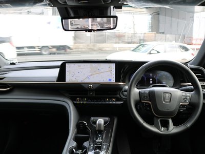 TOYOTA CROWN SPORT - 10