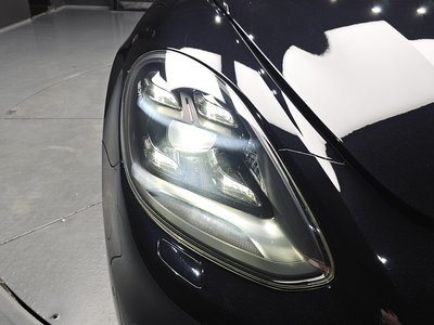 PORSCHE PANAMERA - 9