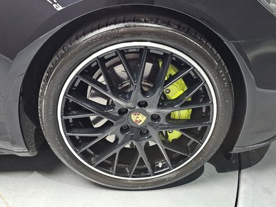 PORSCHE PANAMERA - 8