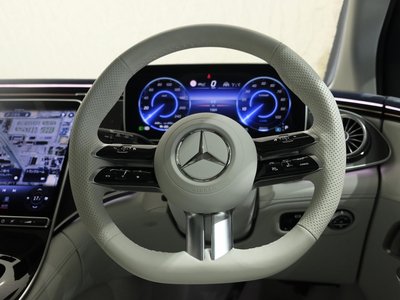 2025 Mercedes-BENZ EQE 照片 7