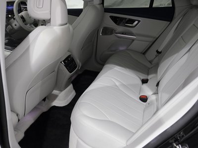 2025 Mercedes-BENZ EQE 缩略图 37
