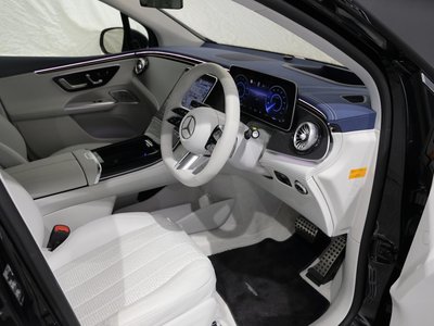 2025 Mercedes-BENZ EQE 缩略图 18
