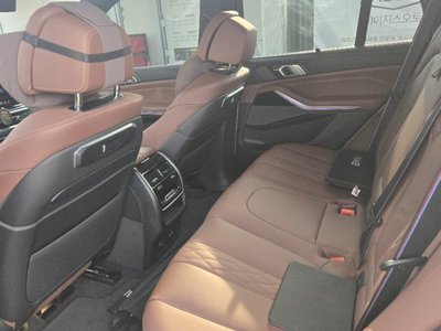 صورة 8 لـ 2026 BMW X5