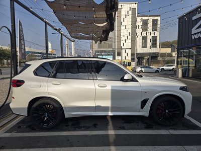 صورة 6 لـ 2026 BMW X5