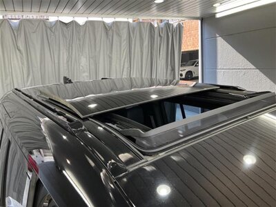 LAND ROVER DEFENDER - 3