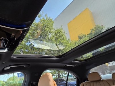 2025 Mercedes-BENZ E-CLASS 照片 9