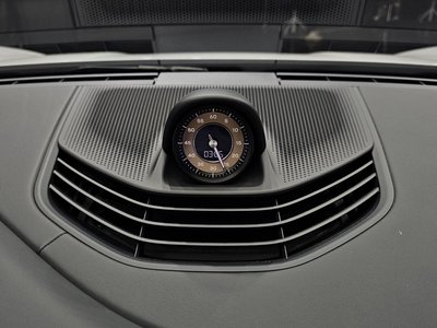 2023 Porsche TAYCAN — миниатюра 33