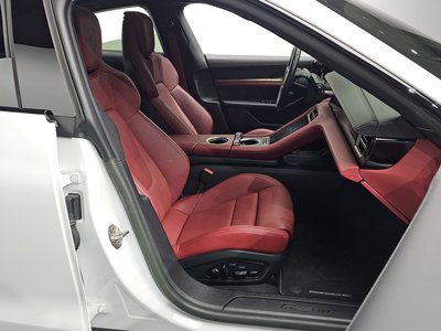 2023 Porsche TAYCAN — миниатюра 16