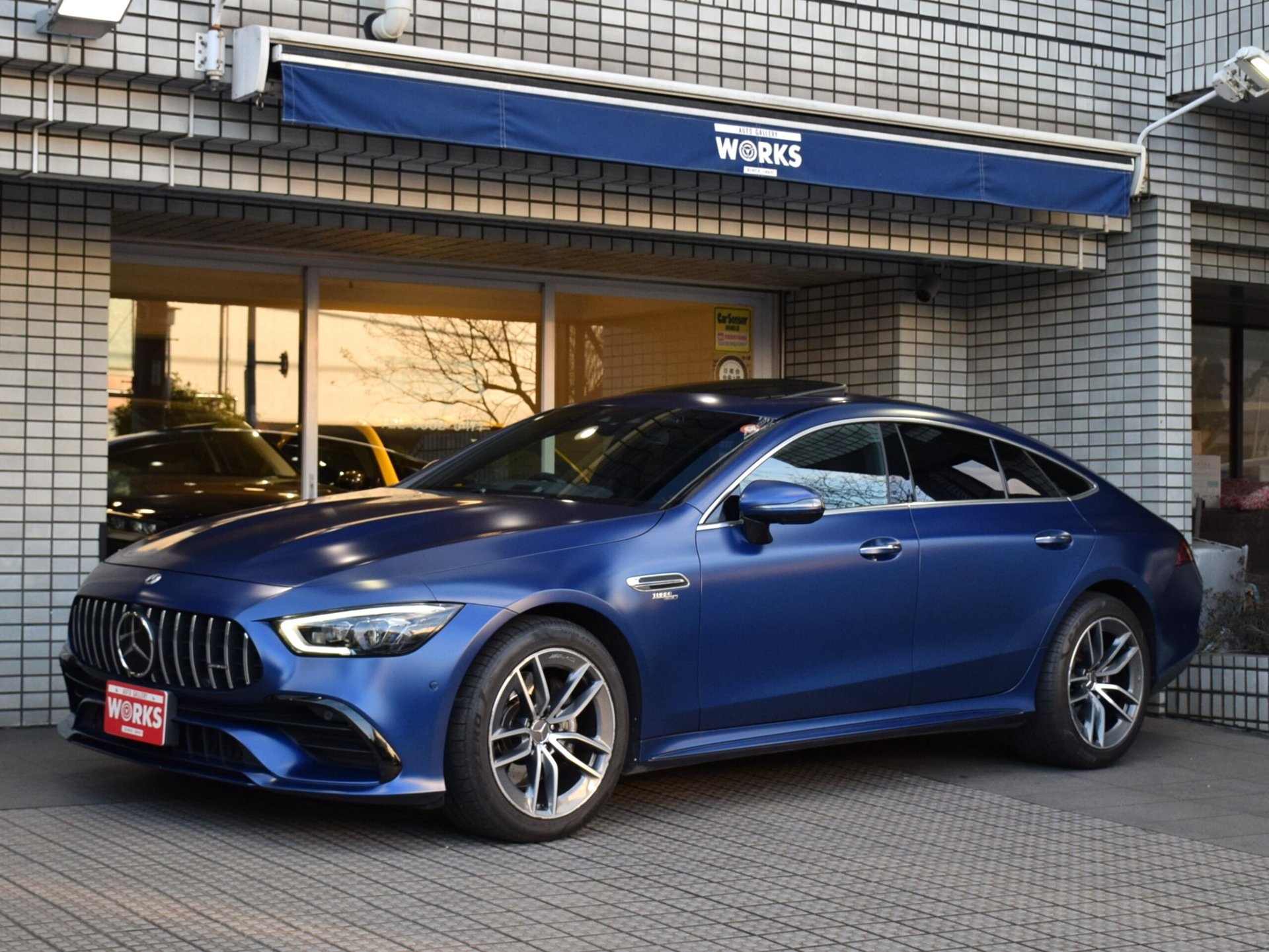 MERCEDES-BENZ GT AMG - View 1