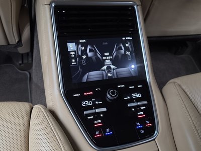 صورة مصغرة 19 لـ 2017 Porsche PANAMERA