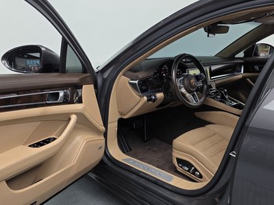 PORSCHE PANAMERA - 10