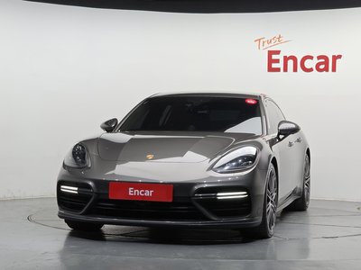 PORSCHE PANAMERA - 2