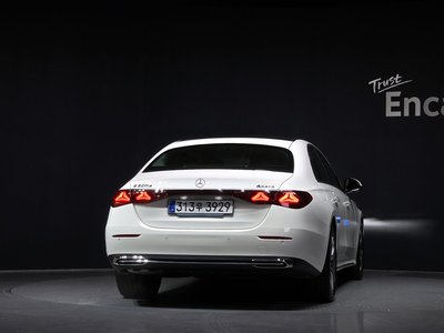 MERCEDES-BENZ E-CLASS - 3