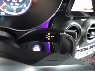 MERCEDES-BENZ GLC - 10