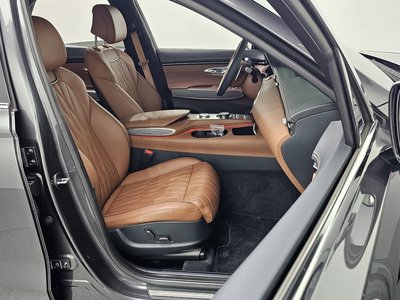 2023 Genesis GV70 — миниатюра 13