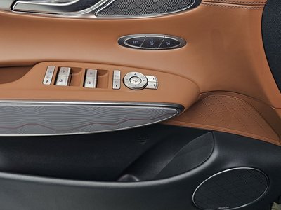 2023 Genesis GV70 — миниатюра 22