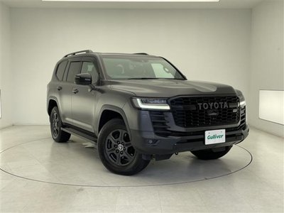 TOYOTA LAND CRUISER 300 - 1