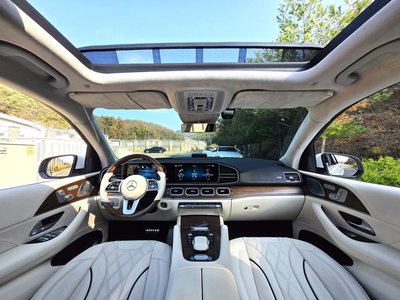 MERCEDES-BENZ GLS - 4